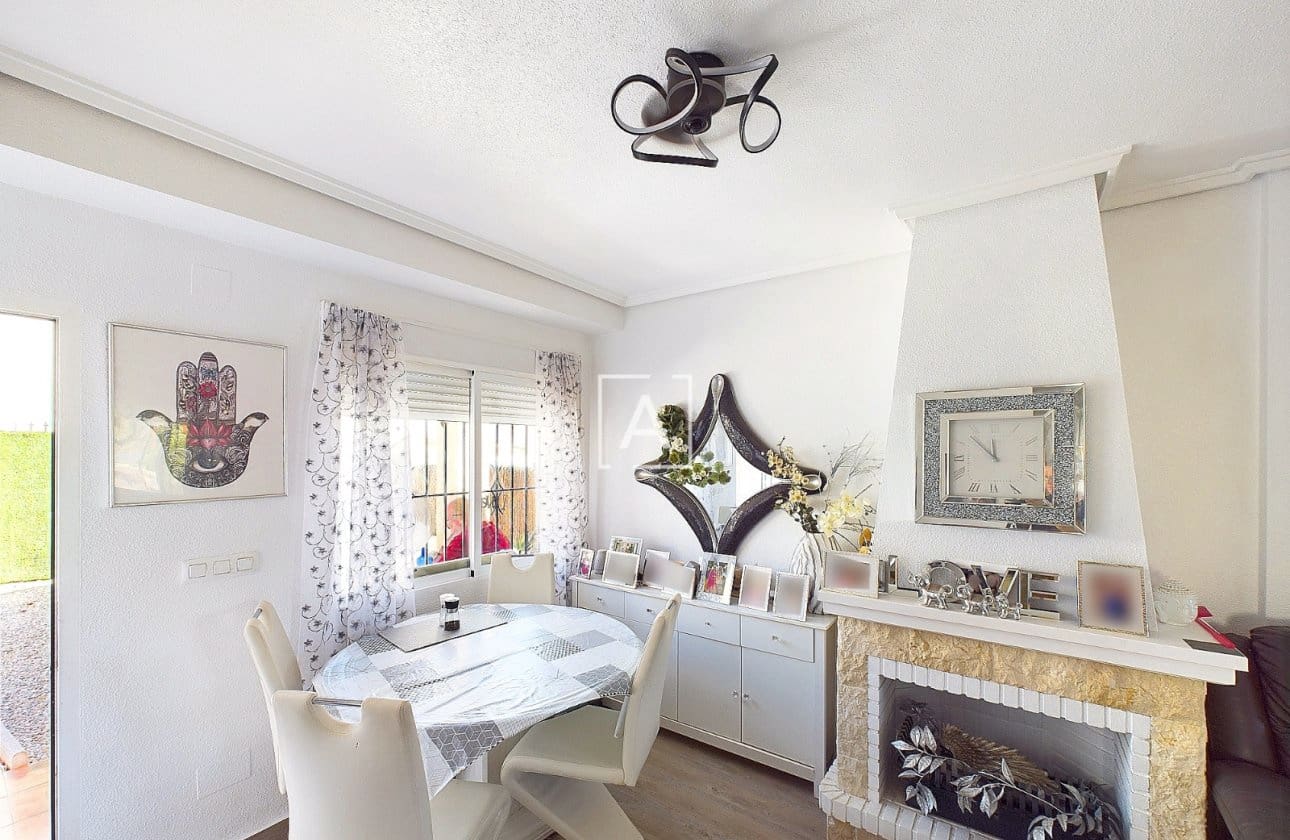 3 bedroom Villa for sale in Pinar de Campoverde with pool - € 249,995 (Ref: 8969046)