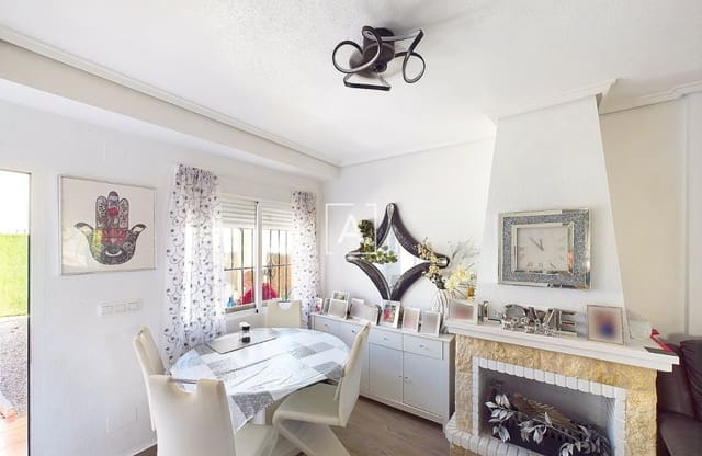 Chalet de 3 habitaciones en Pinar de Campoverde, Pilar de la Horadada en venta con piscina - 249.995 € (Ref: 8969046)