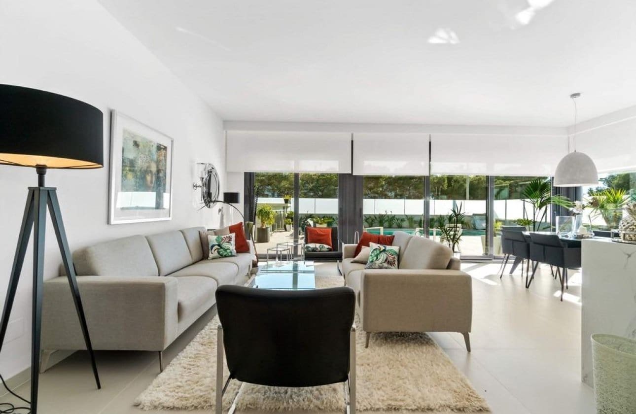 Chalet de 3 habitaciones en Campoamor en venta con piscina - 1.250.000 € (Ref: 8971275)