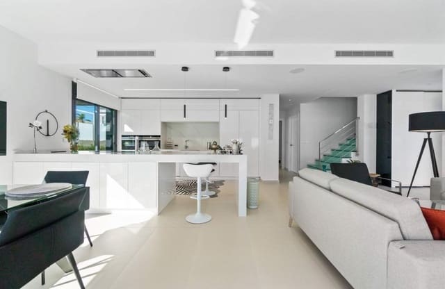 Chalet de 3 habitaciones en Campoamor, Orihuela en venta con piscina - 1.250.000 € (Ref: 8971275)