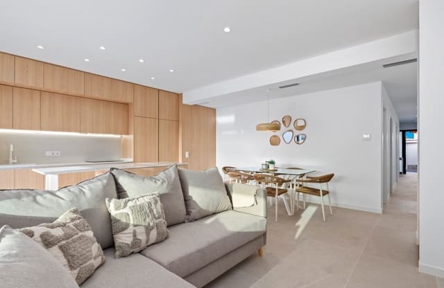 3 Zimmer Villa zu verkaufen in El Chaparral, Torrevieja mit Pool - 499.000 € (Ref: 8971282)