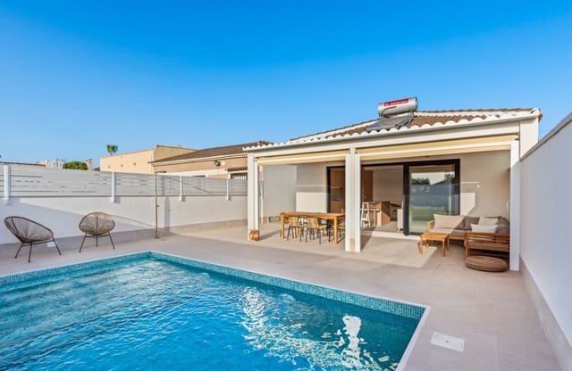 3 Zimmer Villa zu verkaufen in El Chaparral, Torrevieja mit Pool - 499.000 € (Ref: 8971282)