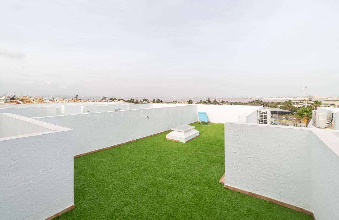 Casa de 3 habitaciones en Los Balcones en venta con piscina - 309.000 € (Ref: 8971290)