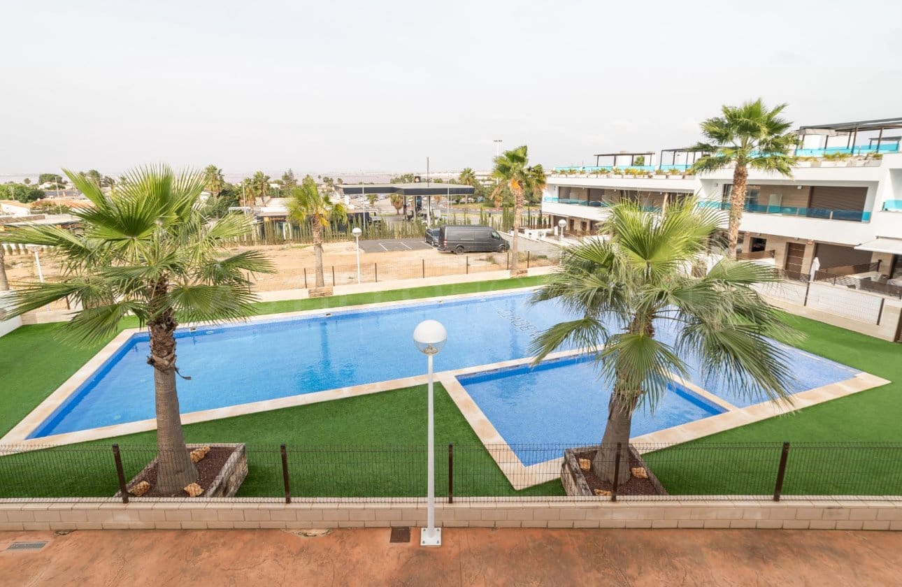 Casa de 3 habitaciones en Los Balcones en venta con piscina - 309.000 € (Ref: 8971290)