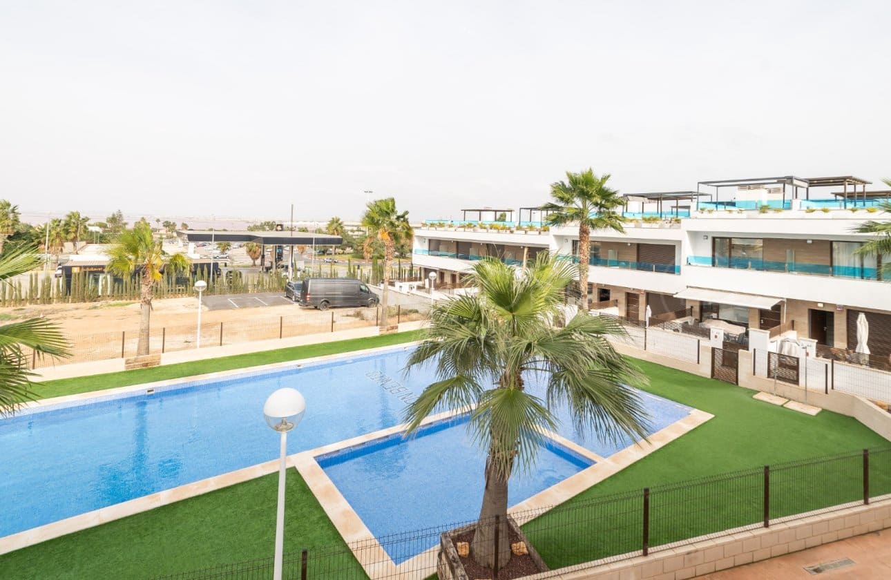Casa de 3 habitaciones en Los Balcones en venta con piscina - 309.000 € (Ref: 8971290)