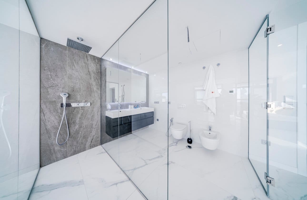 3 slaapkamer Appartement te koop in Benidorm met zwembad - € 1.550.000 (Ref: 8971308)