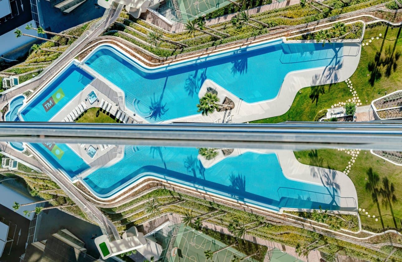 3 slaapkamer Appartement te koop in Benidorm met zwembad - € 1.550.000 (Ref: 8971308)