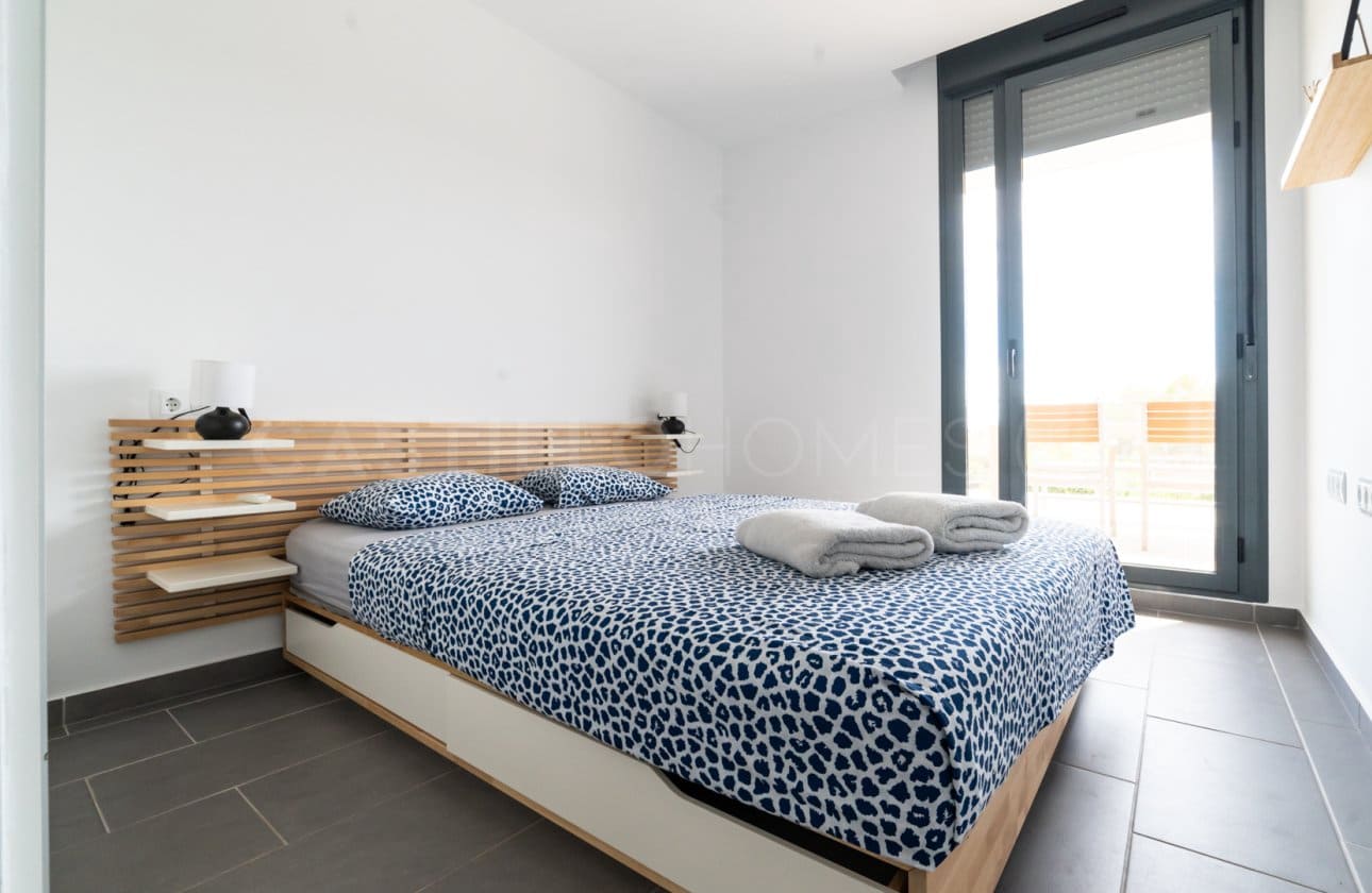 2 Zimmer Apartment zu verkaufen in Villamartin mit Pool - 270.000 € (Ref: 8971314)