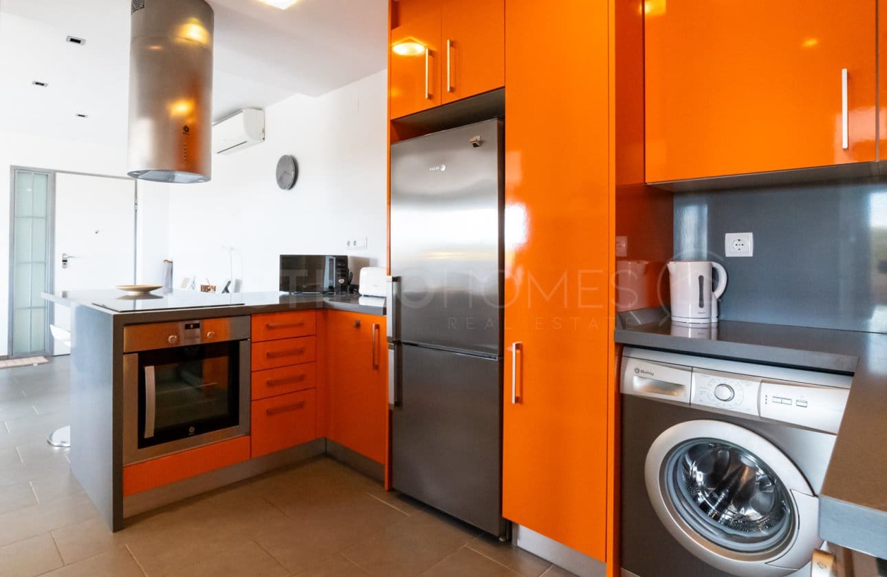 2 Zimmer Apartment zu verkaufen in Villamartin mit Pool - 270.000 € (Ref: 8971314)