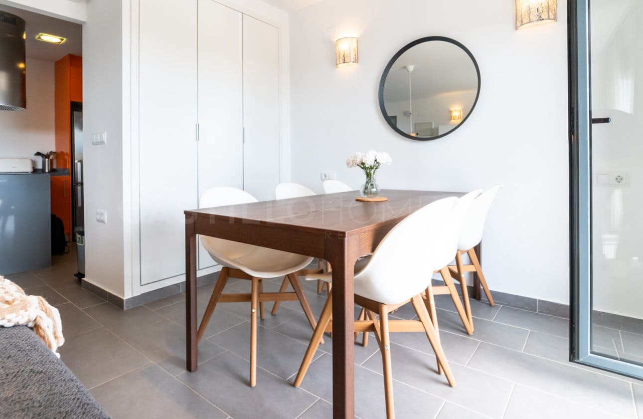 2 Zimmer Apartment zu verkaufen in Villamartin mit Pool - 270.000 € (Ref: 8971314)