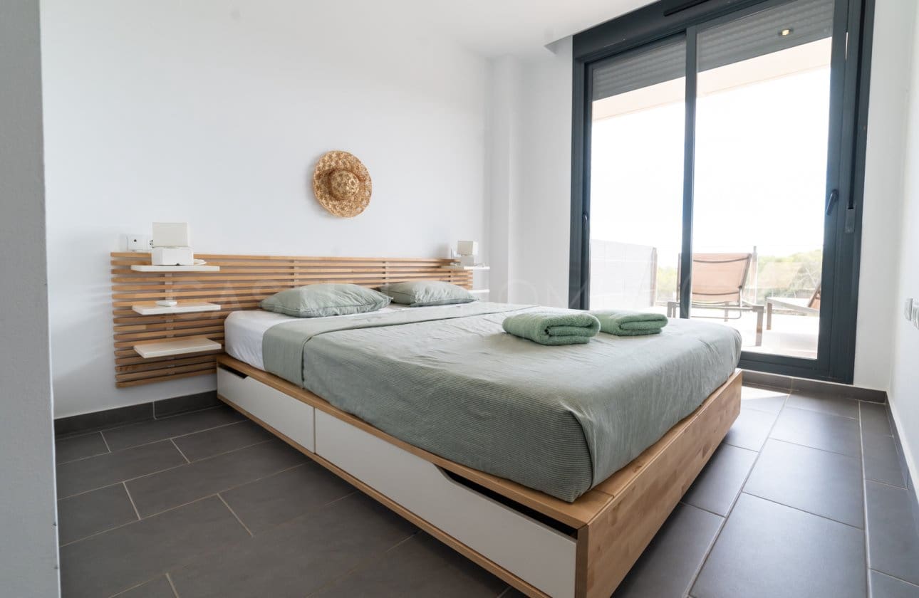 2 Zimmer Apartment zu verkaufen in Villamartin mit Pool - 270.000 € (Ref: 8971314)