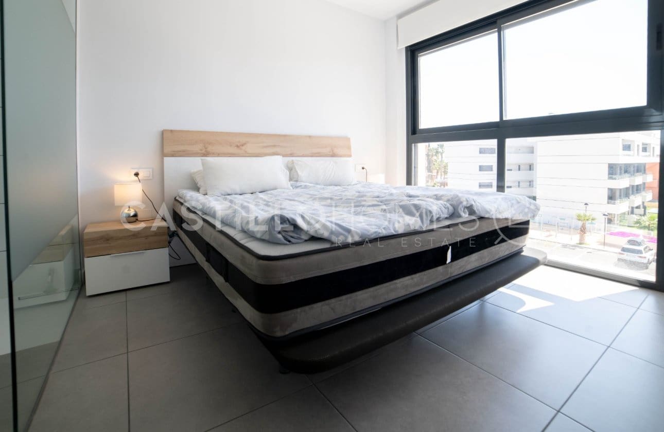 2 soverom Leilighet til salgs i Orihuela Costa med svømmebasseng - € 229 900 (Ref: 8971324)