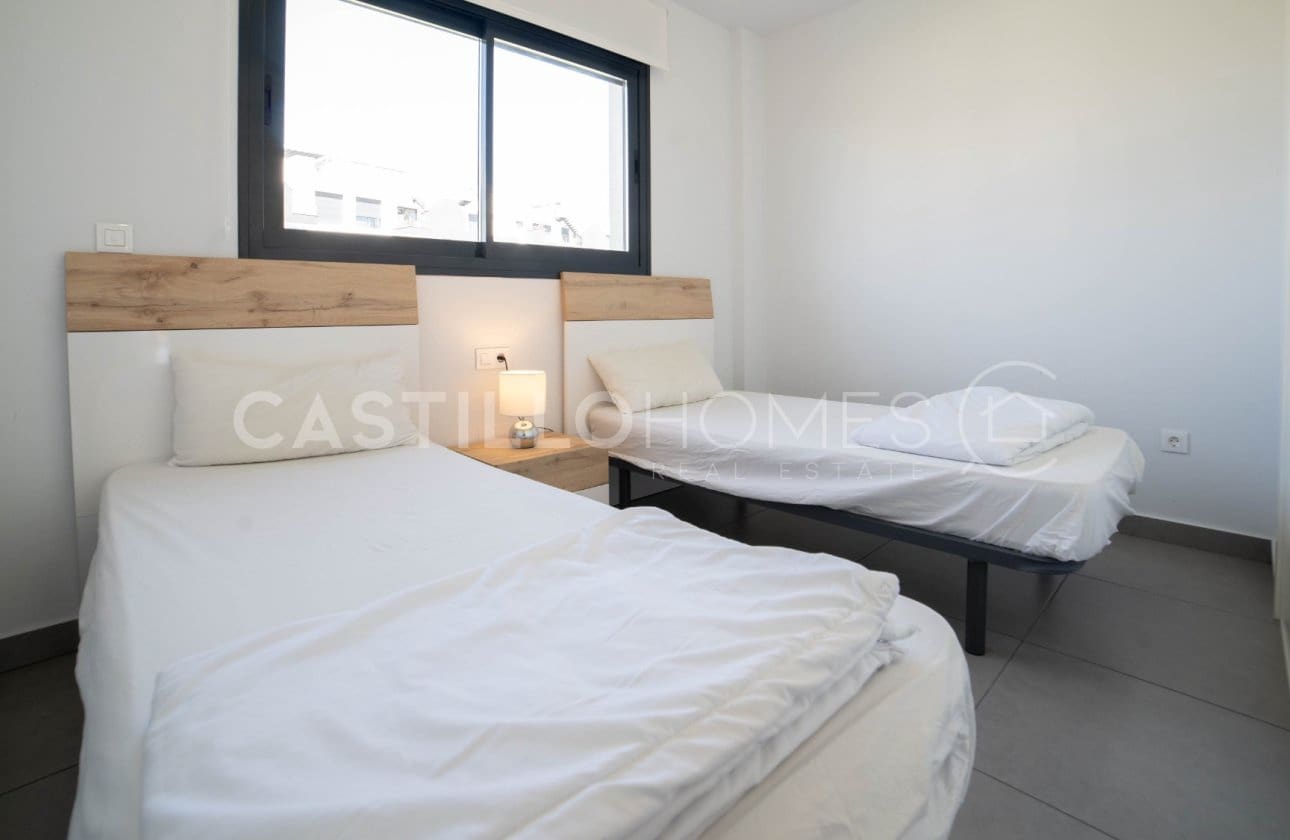 2 soverom Leilighet til salgs i Orihuela Costa med svømmebasseng - € 229 900 (Ref: 8971324)