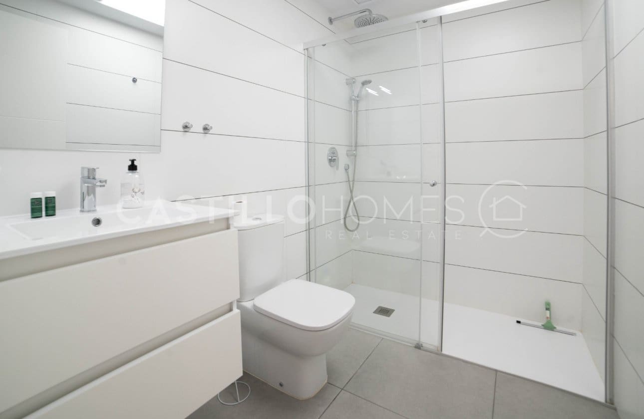 2 soverom Leilighet til salgs i Orihuela Costa med svømmebasseng - € 229 900 (Ref: 8971324)