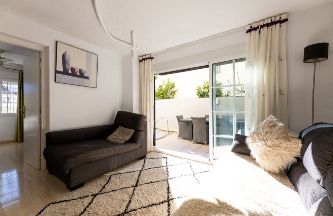 4 soveværelse Villa til salg i Las Ramblas Golf med swimmingpool - € 345.000 (Ref: 8974025)