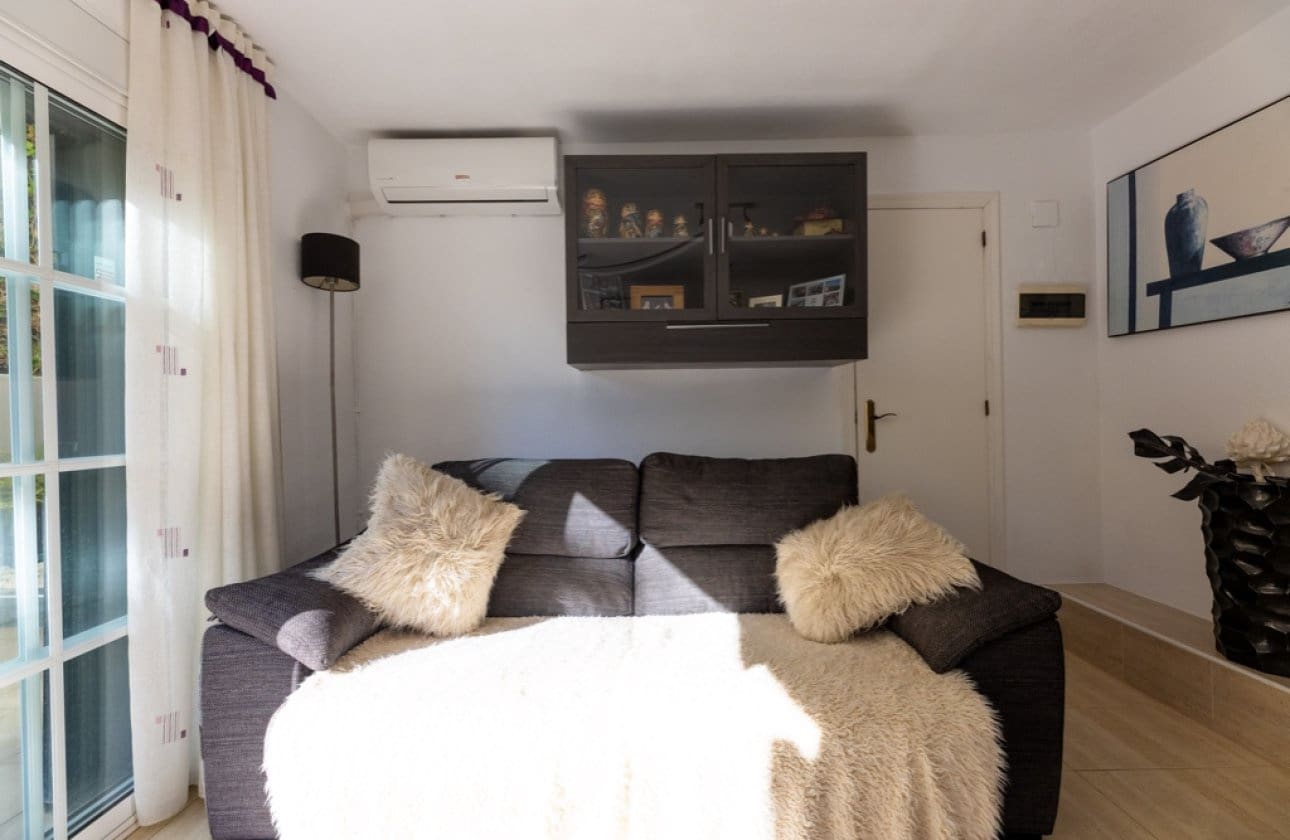 4 soveværelse Villa til salg i Las Ramblas Golf med swimmingpool - € 345.000 (Ref: 8974025)