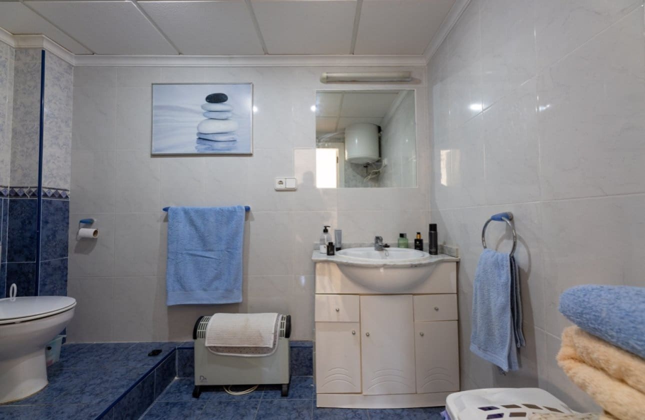 4 soveværelse Villa til salg i Las Ramblas Golf med swimmingpool - € 345.000 (Ref: 8974025)