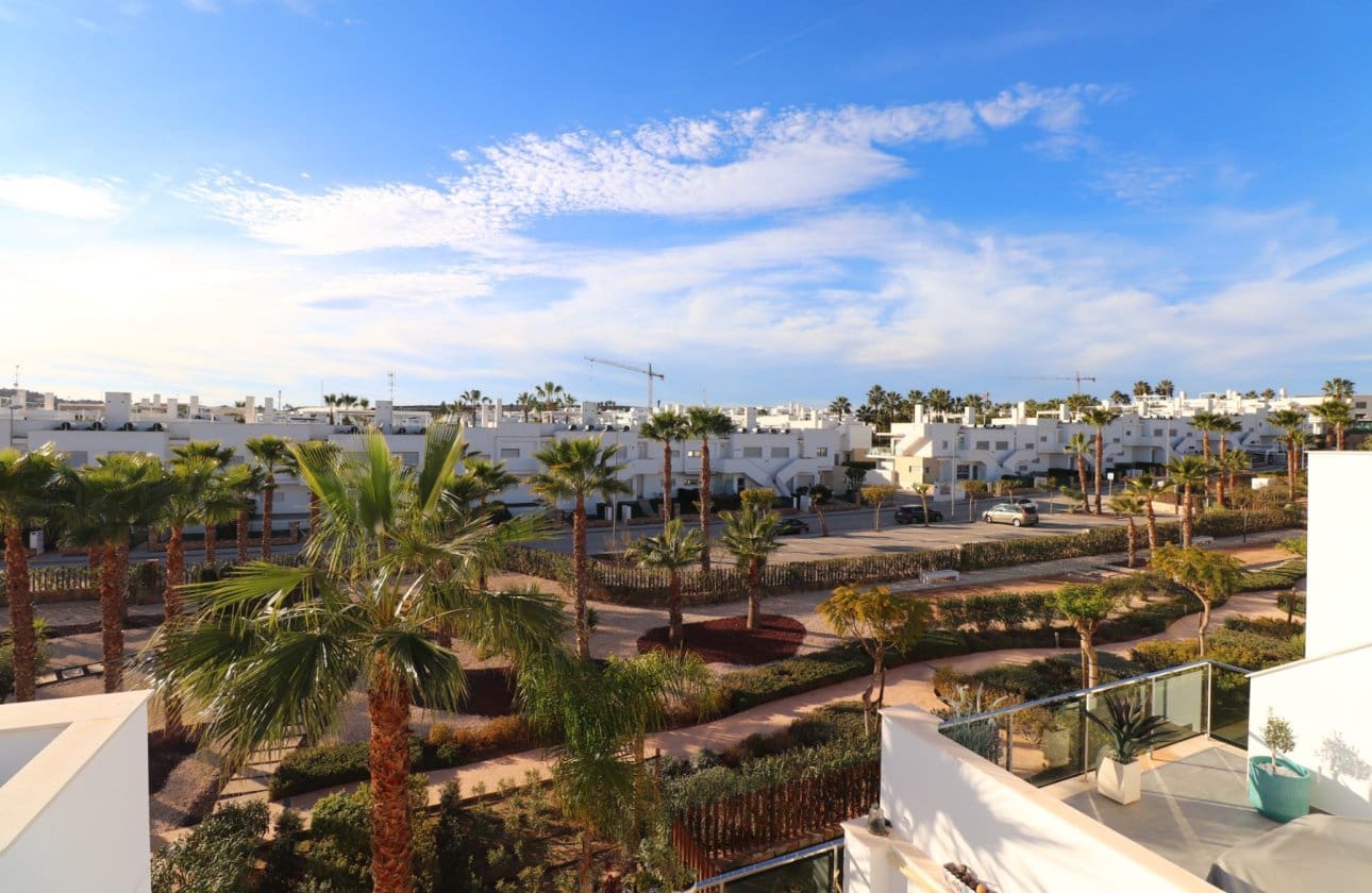 2 slaapkamer Appartement te koop in Los Montesinos met zwembad - € 219.950 (Ref: 8974030)