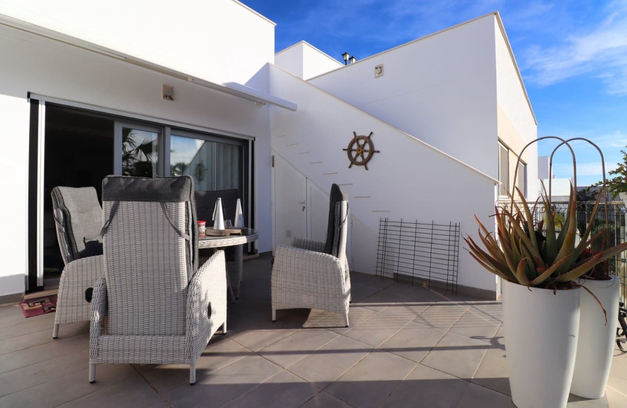 2 slaapkamer Appartement te koop in Los Montesinos met zwembad - € 219.950 (Ref: 8974030)