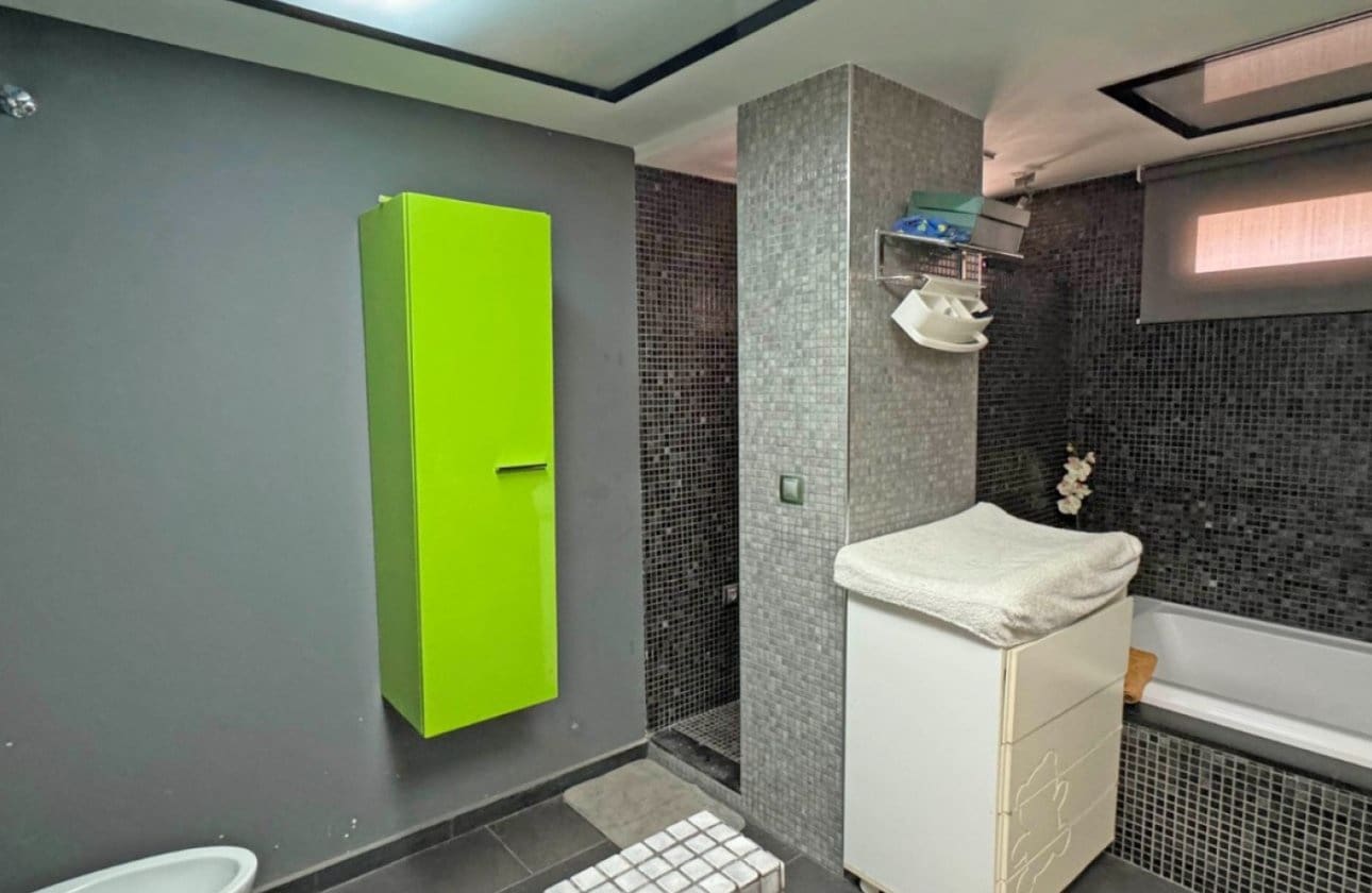 4 soveværelse Lejlighed til salg i Torrevieja - € 489.000 (Ref: 8977622)