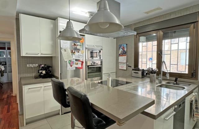 4 soveværelse Lejlighed til salg i Playa del Cura, Torrevieja - € 489.000 (Ref: 8977622)