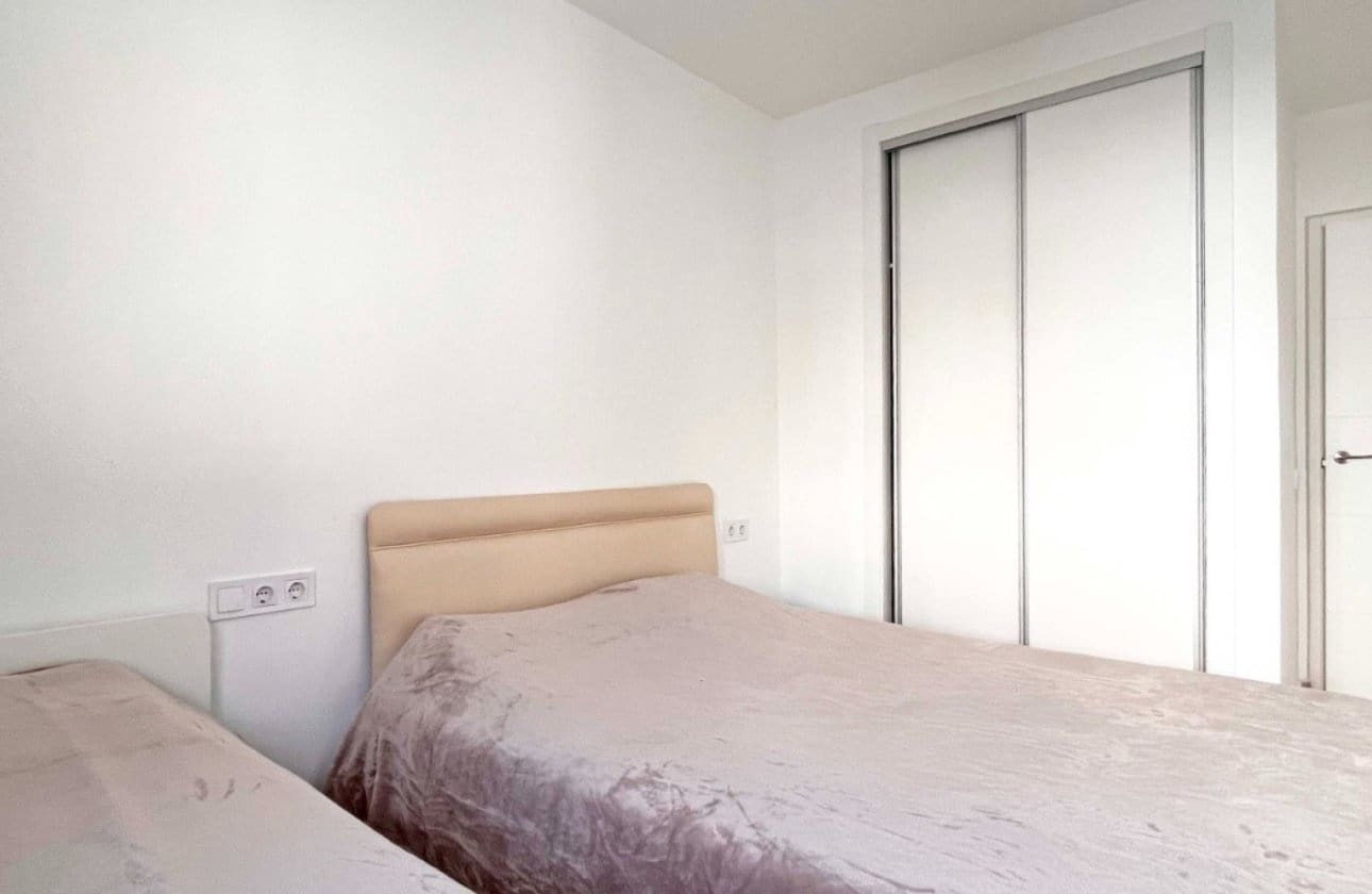 2 makuuhuone Bungalow myytävänä paikassa Playa Flamenca - 219 000 € (Ref: 8989896)