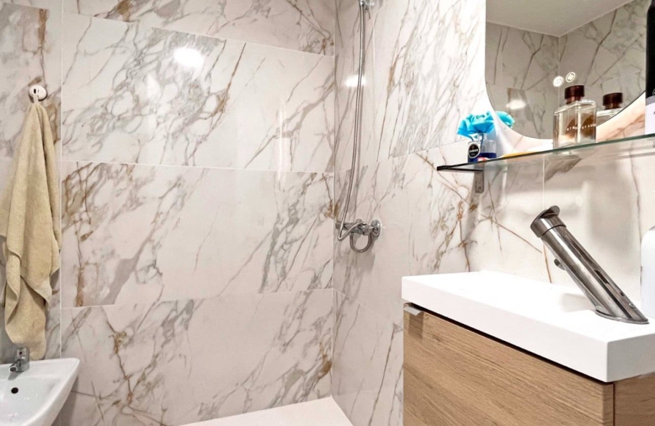 2 makuuhuone Bungalow myytävänä paikassa Playa Flamenca - 219 000 € (Ref: 8989896)