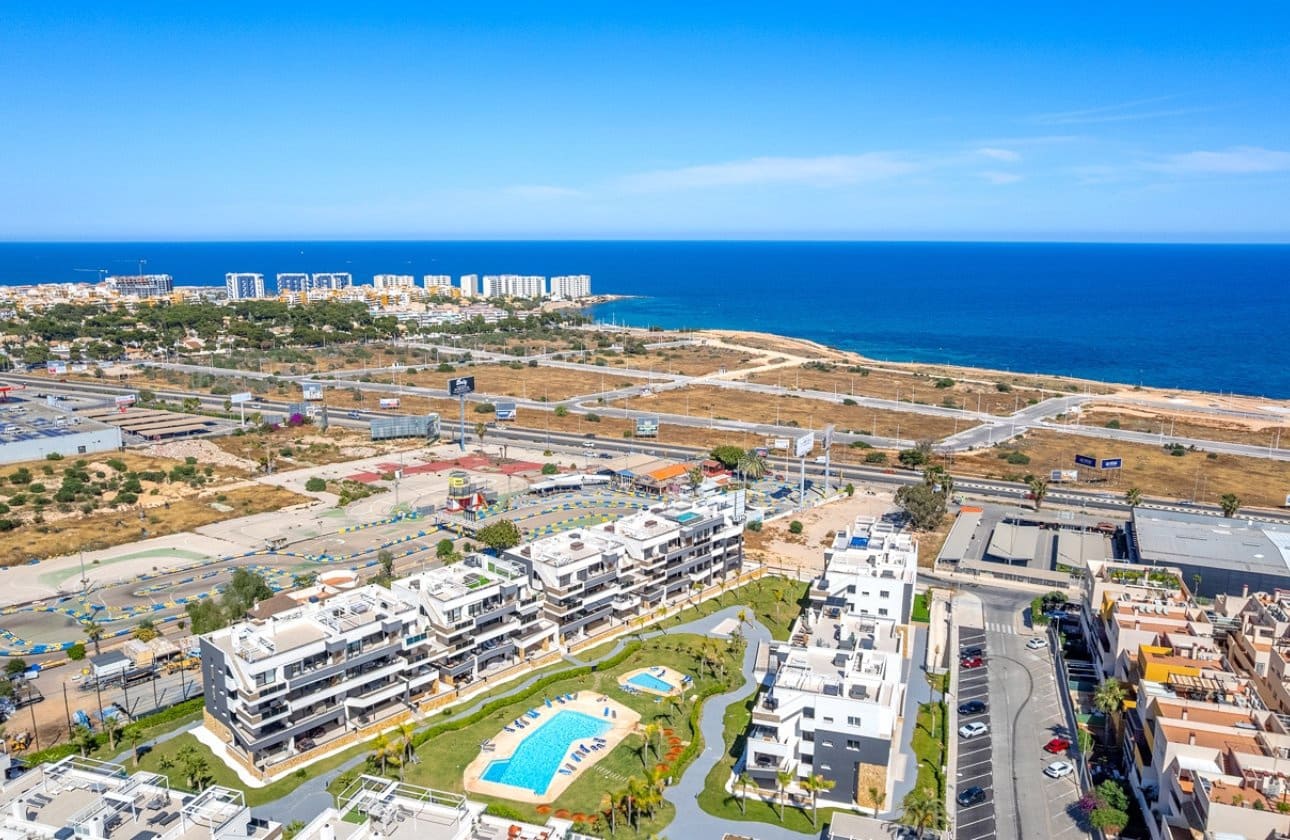 3 soveværelse Penthouse til salg i Orihuela Costa med swimmingpool - € 990.000 (Ref: 9028400)