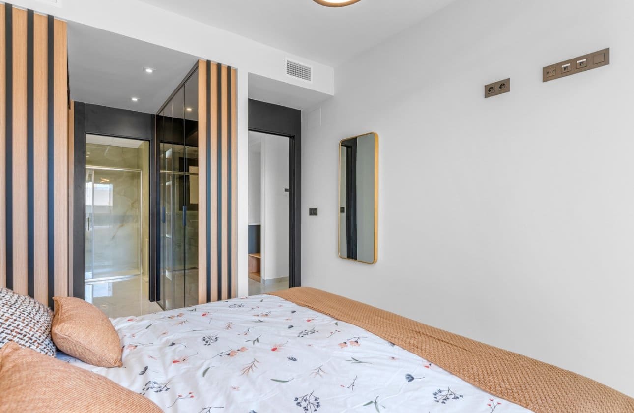 3 soveværelse Penthouse til salg i Orihuela Costa med swimmingpool - € 990.000 (Ref: 9028400)