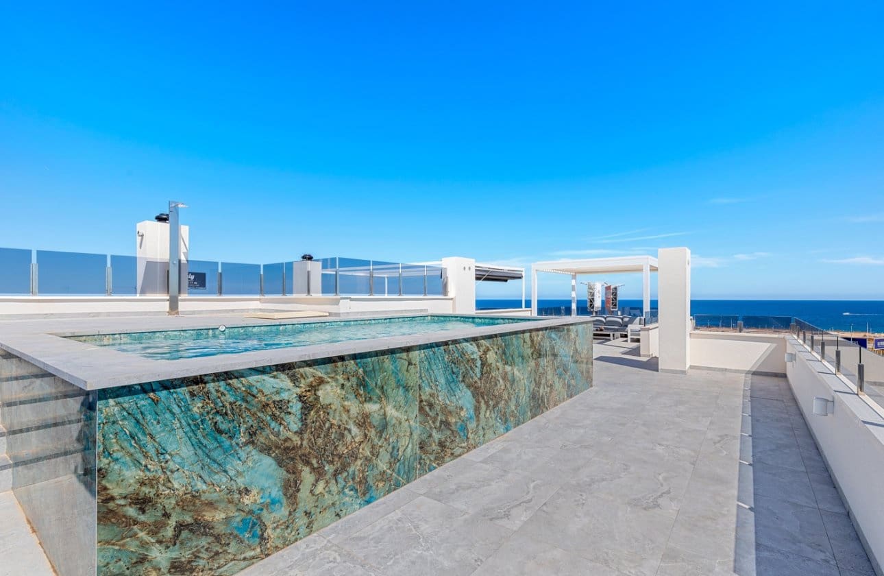 3 soveværelse Penthouse til salg i Orihuela Costa med swimmingpool - € 990.000 (Ref: 9028400)