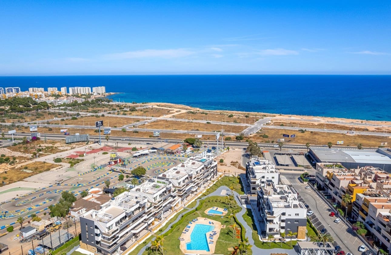 3 soveværelse Penthouse til salg i Orihuela Costa med swimmingpool - € 990.000 (Ref: 9028400)
