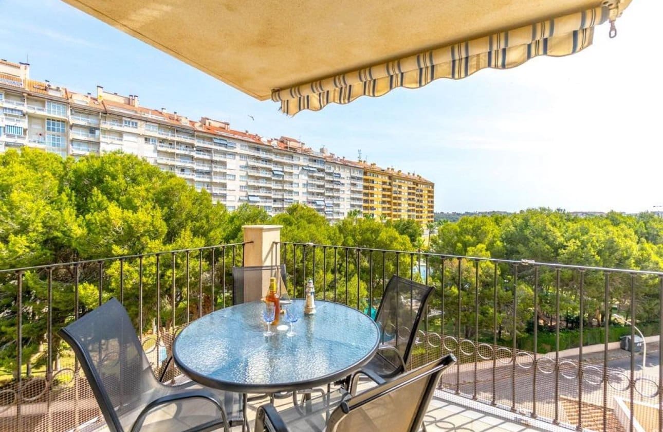 2 bedroom Apartment for sale in Campoamor with pool - € 185,000 (Ref: 9085248)