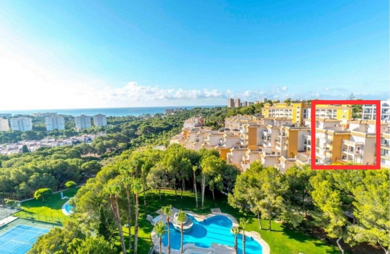 2 bedroom Apartment for sale in Campoamor with pool - € 185,000 (Ref: 9085248)