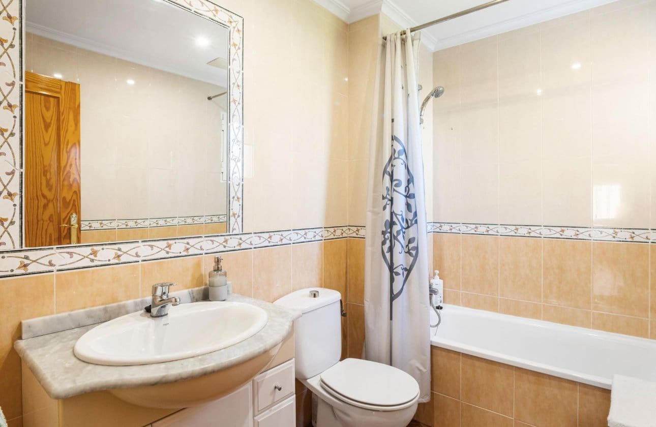 3 sypialnia Apartament na sprzedaż w Orihuela Costa z basenem - 229 500 € (Ref: 9100714)