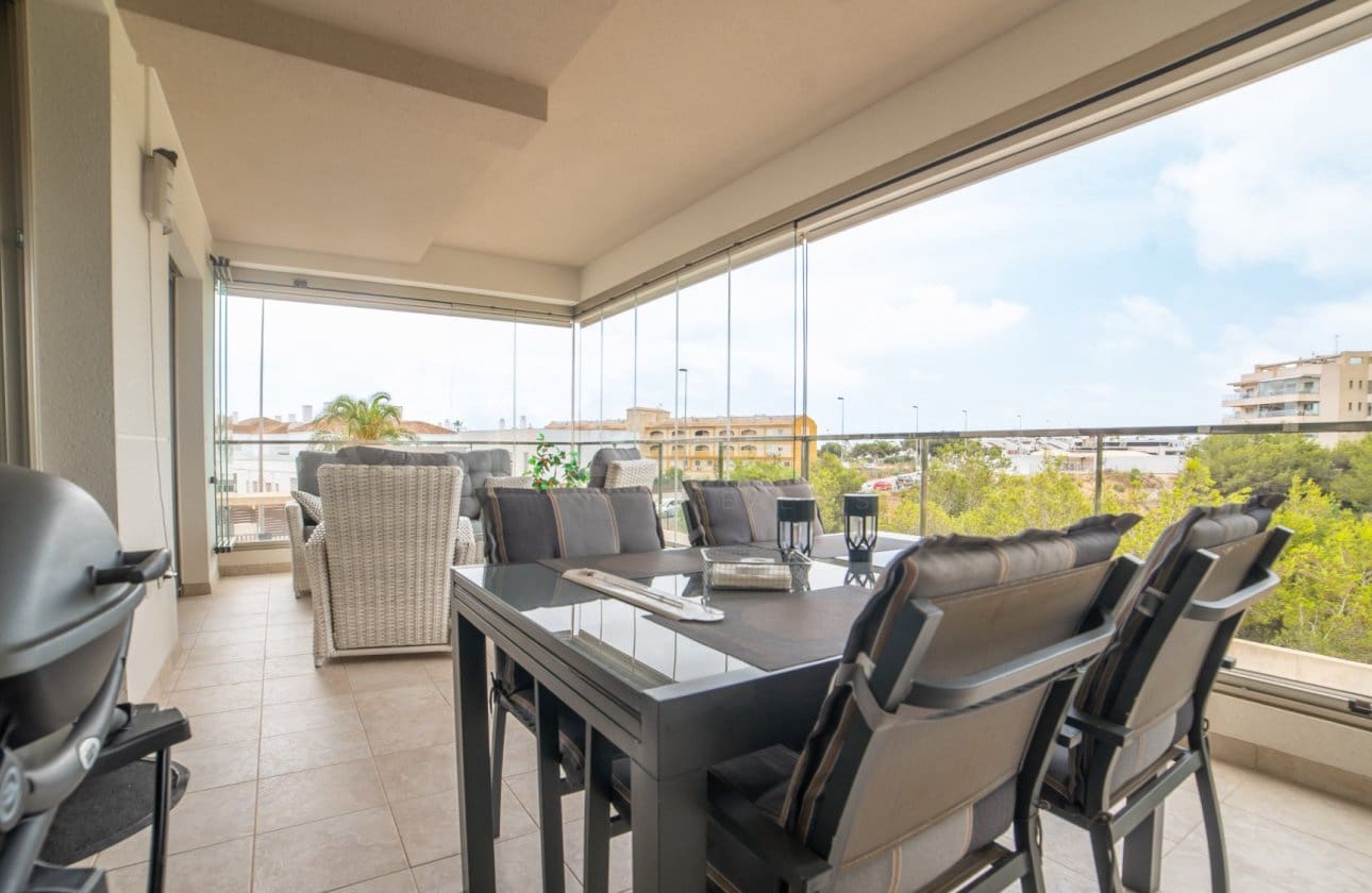 2 quarto Apartamento para venda em Villamartin com piscina - 269 990 € (Ref: 9119093)