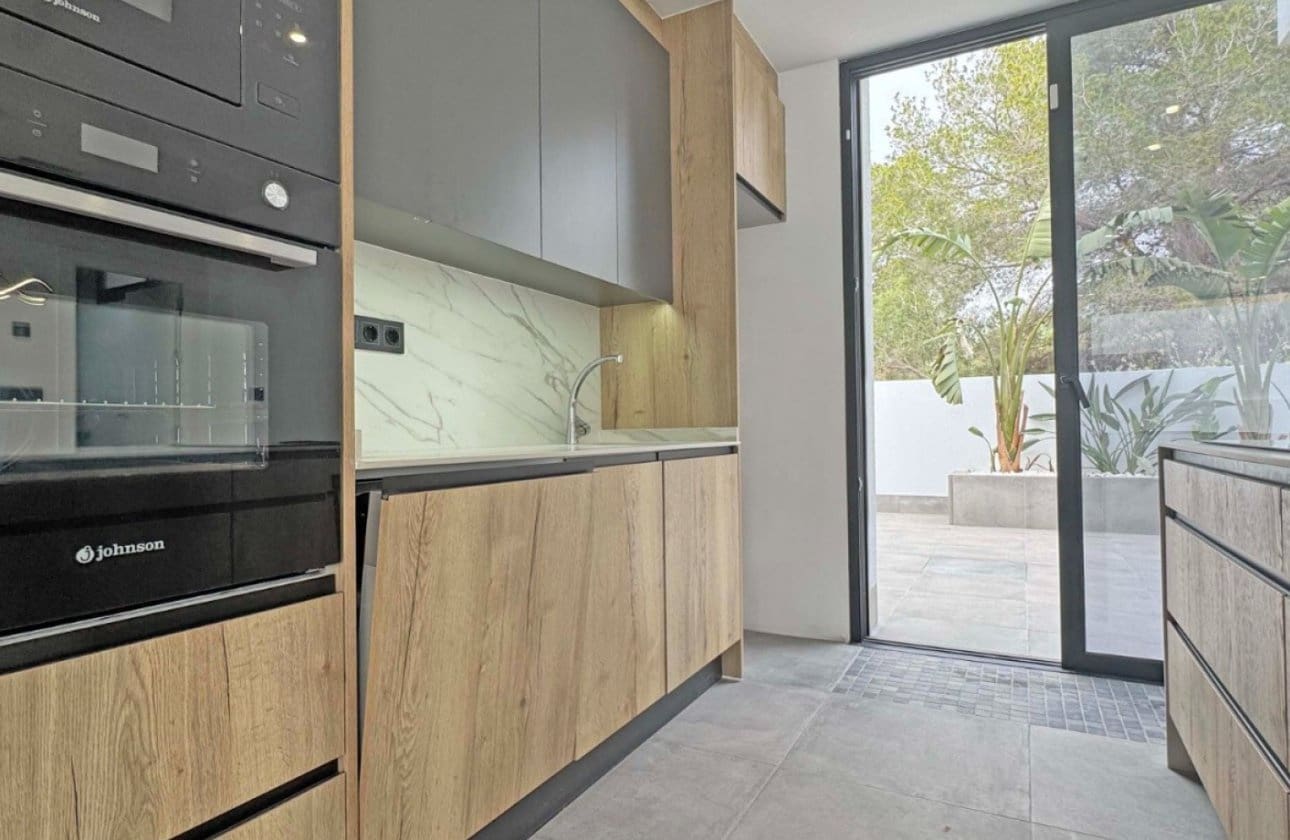 Chalet de 4 habitaciones en Los Balcones en venta con piscina - 495.000 € (Ref: 9134154)