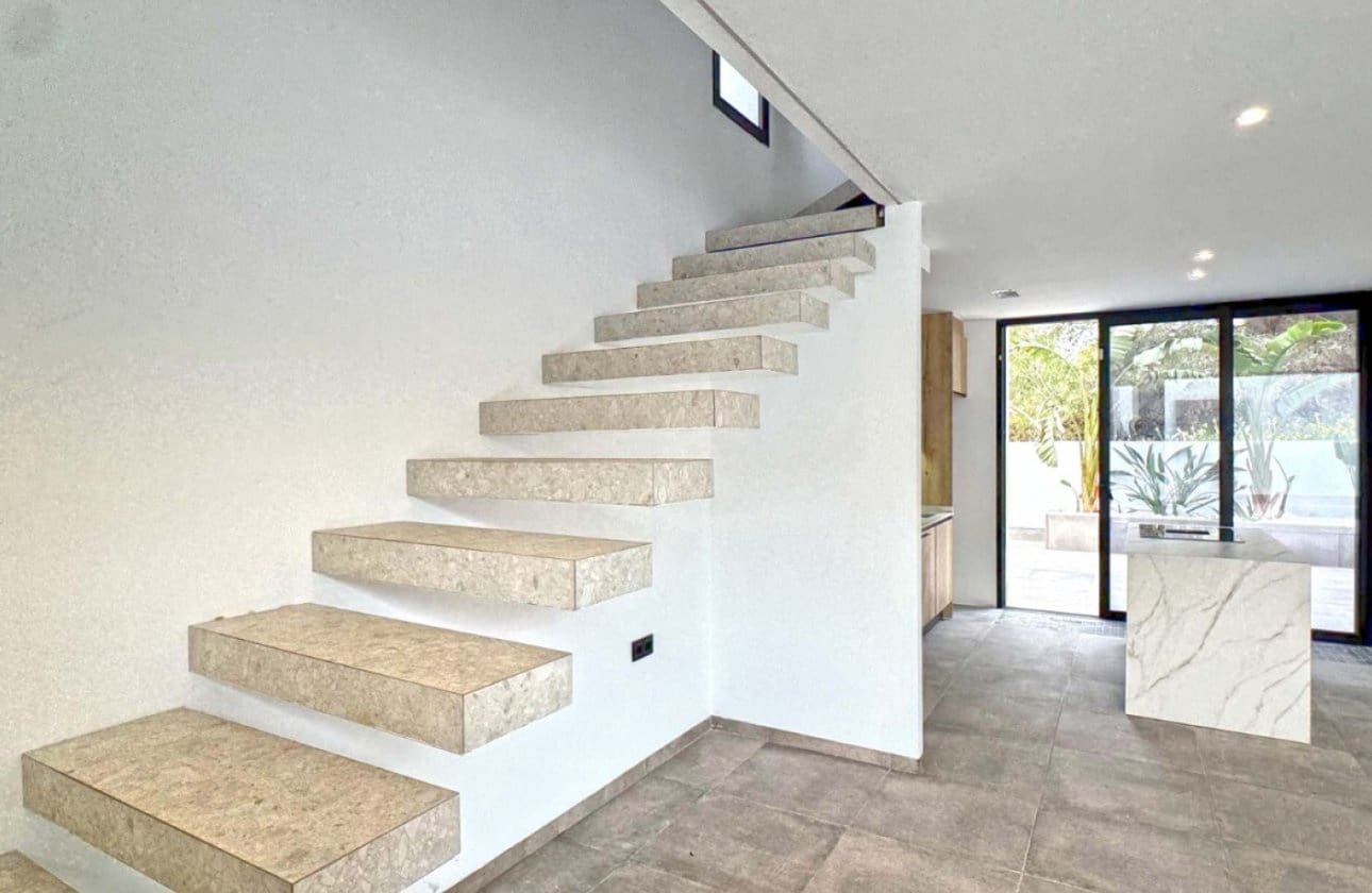 Chalet de 4 habitaciones en Los Balcones en venta con piscina - 495.000 € (Ref: 9134154)