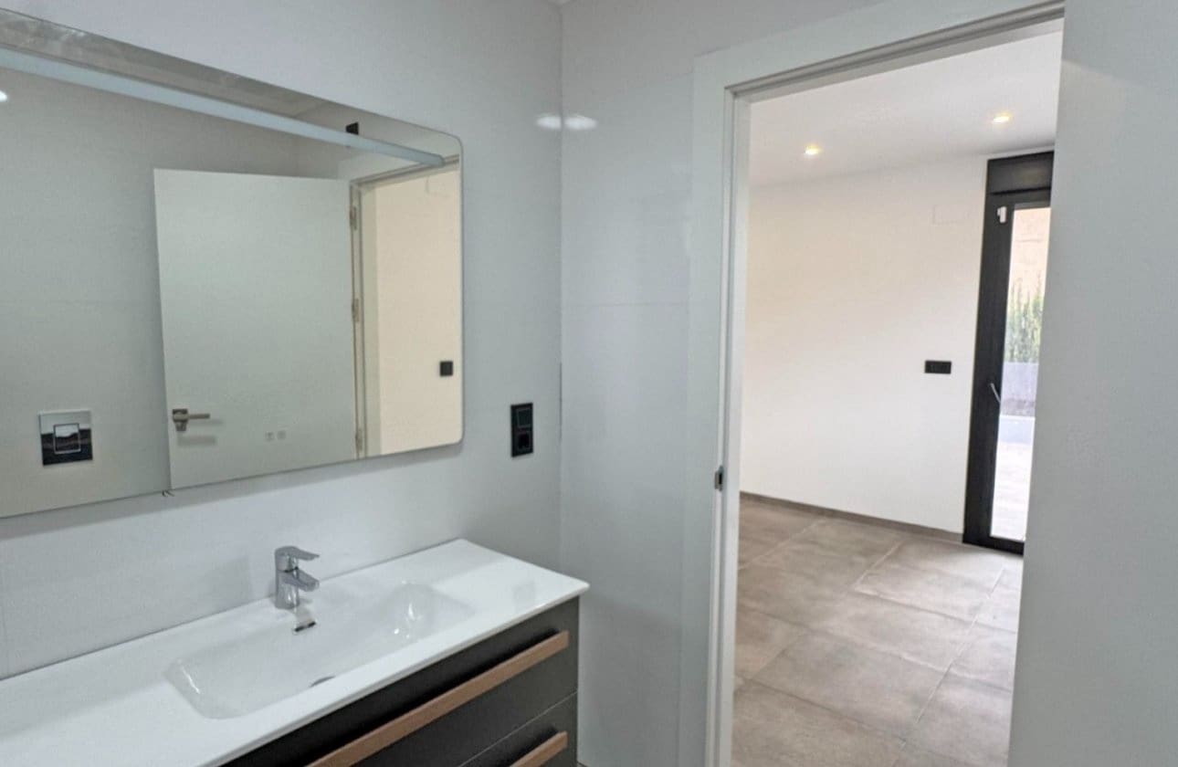 Chalet de 4 habitaciones en Los Balcones en venta con piscina - 495.000 € (Ref: 9134154)