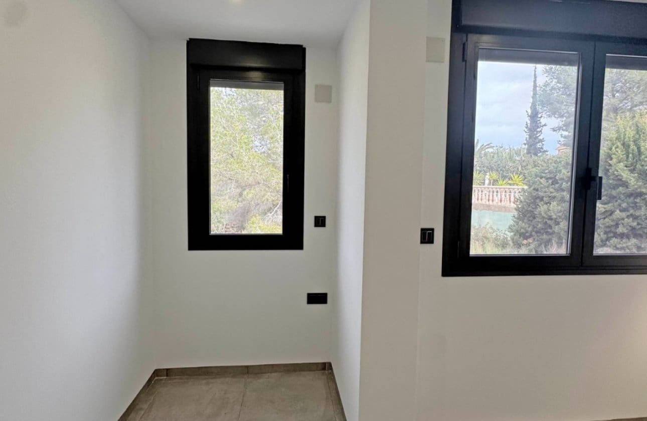 Chalet de 4 habitaciones en Los Balcones en venta con piscina - 495.000 € (Ref: 9134154)