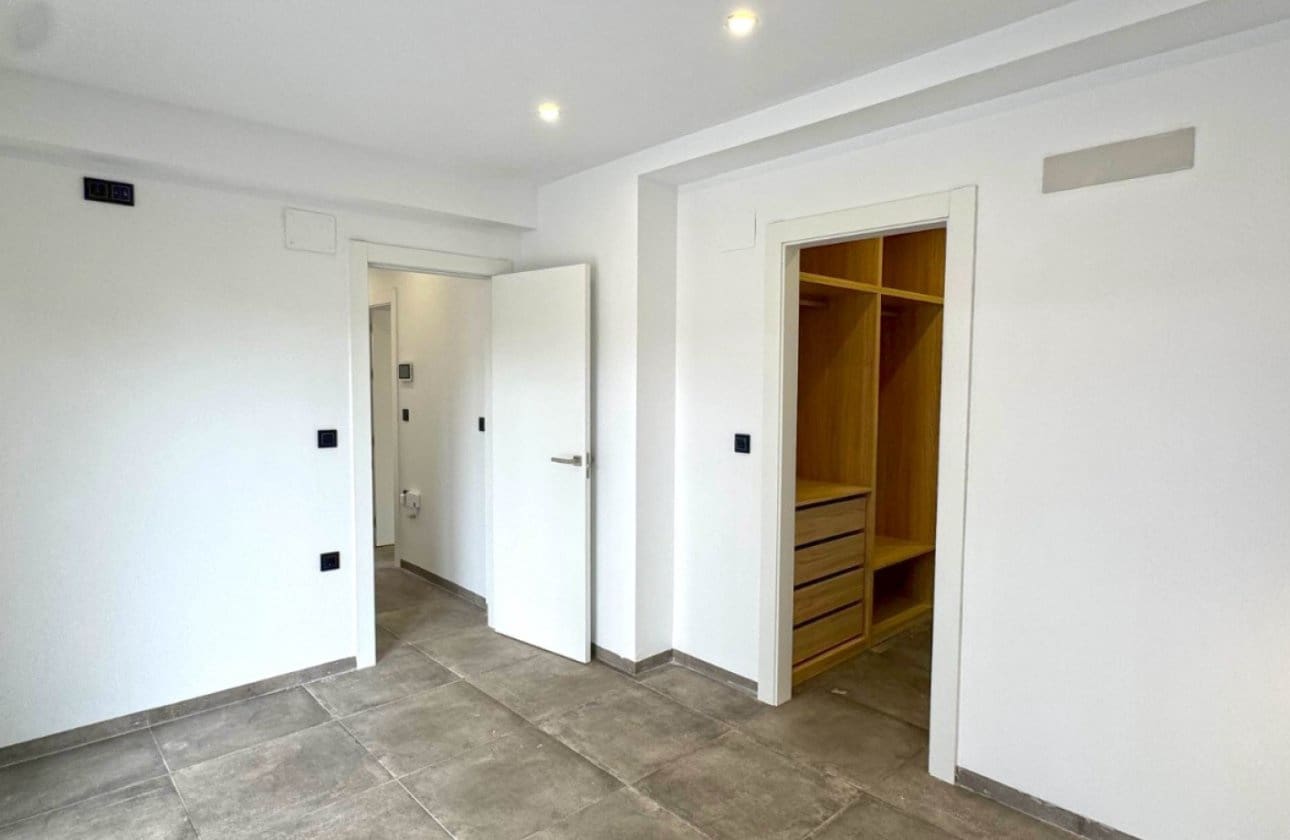 Chalet de 4 habitaciones en Los Balcones en venta con piscina - 495.000 € (Ref: 9134154)