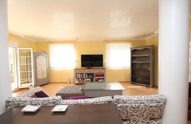 5 bedroom Villa for sale in Cabo Roig, Orihuela - € 1,250,000 (Ref: 9134157)