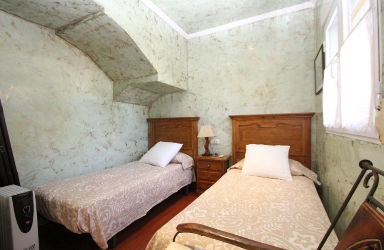 5 bedroom Villa for sale in Cabo Roig - € 1,250,000 (Ref: 9134157)