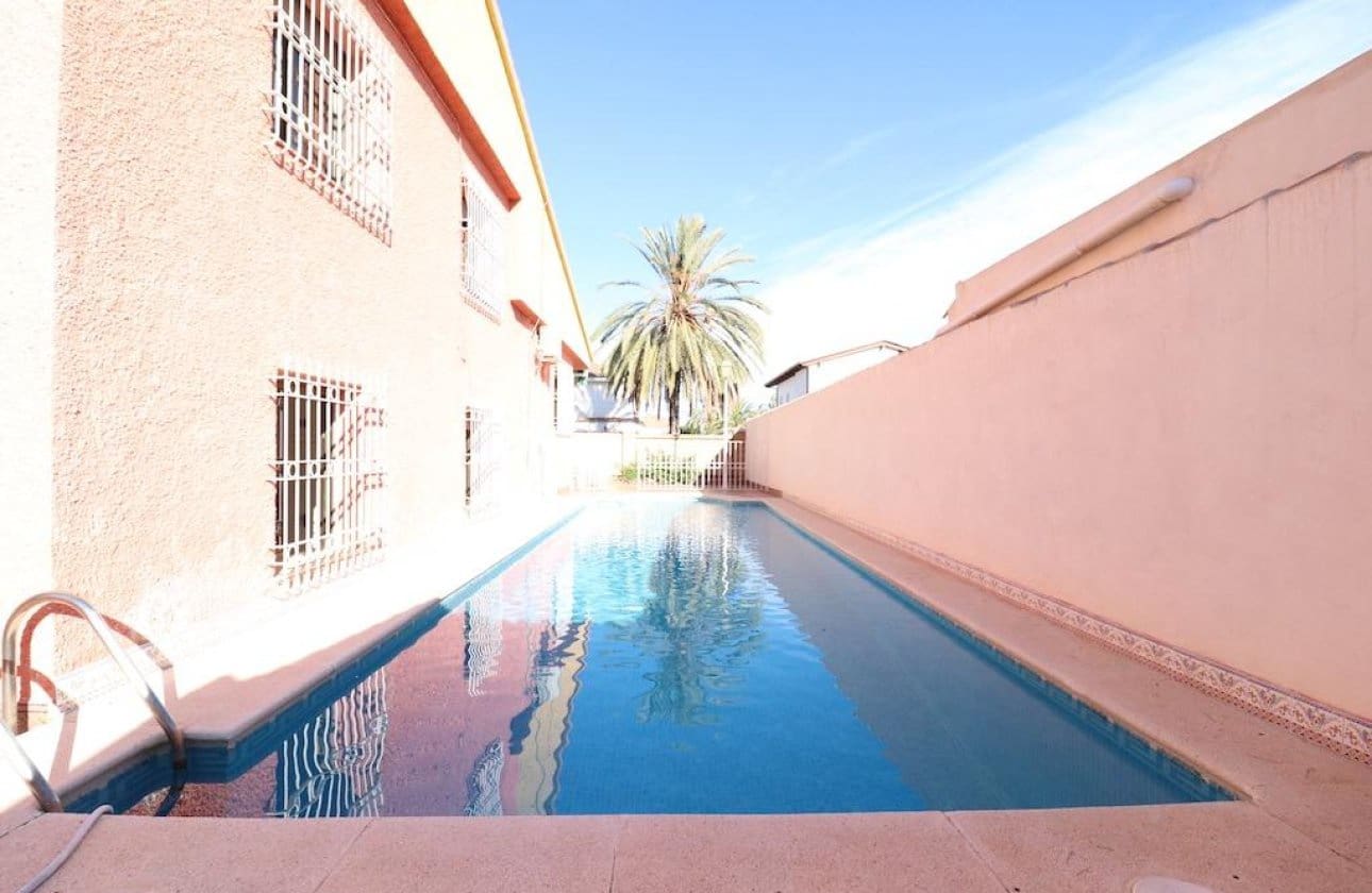 5 soveværelse Villa til salg i Cabo Roig med swimmingpool - € 760.000 (Ref: 9134158)