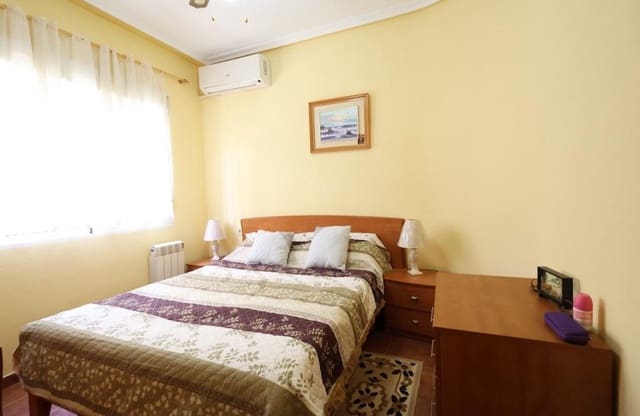 4 sypialnia Willa na sprzedaż w Playa Flamenca, Orihuela z basenem - 565 000 € (Ref: 9134159)