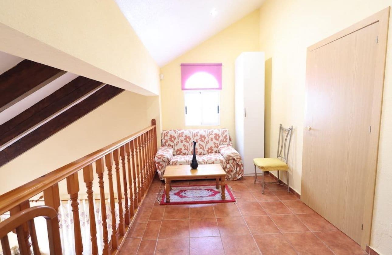 4 soverom Villa til salgs i Playa Flamenca med svømmebasseng - € 565 000 (Ref: 9134159)