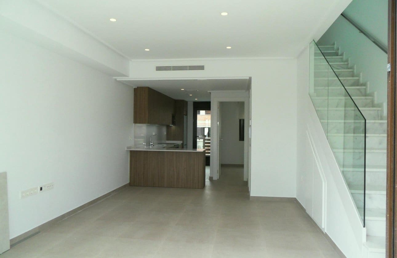 3 bedroom Townhouse for sale in Pilar de la Horadada with pool - € 354,900 (Ref: 9134165)