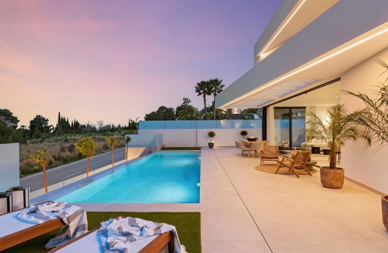 4 chambre Villa/Maison à vendre à Polop avec piscine - 725 000 € (Ref: 9134168)