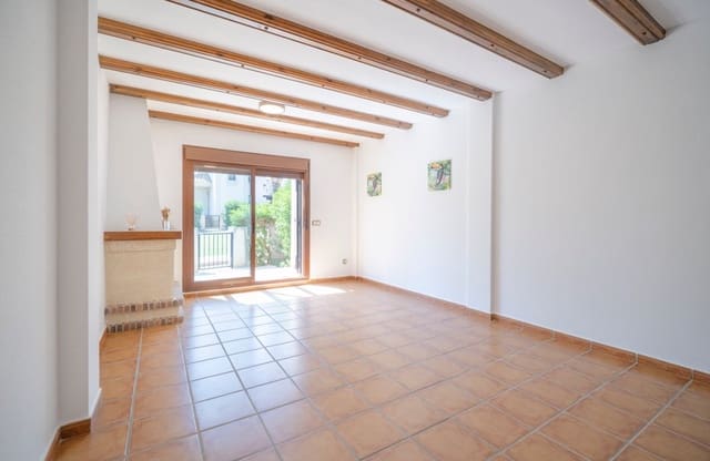 3 slaapkamer Halfvrijstaande villa te koop in Algorfa met zwembad - € 230.000 (Ref: 9134183)