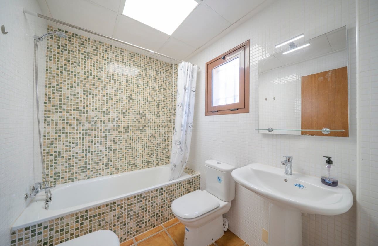 3 makuuhuone Paritalo myytävänä paikassa Algorfa mukana uima-altaan - 230 000 € (Ref: 9134183)