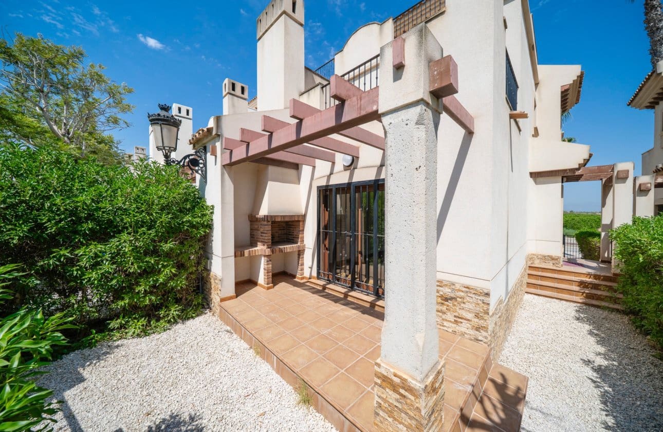 3 makuuhuone Paritalo myytävänä paikassa Algorfa mukana uima-altaan - 230 000 € (Ref: 9134183)